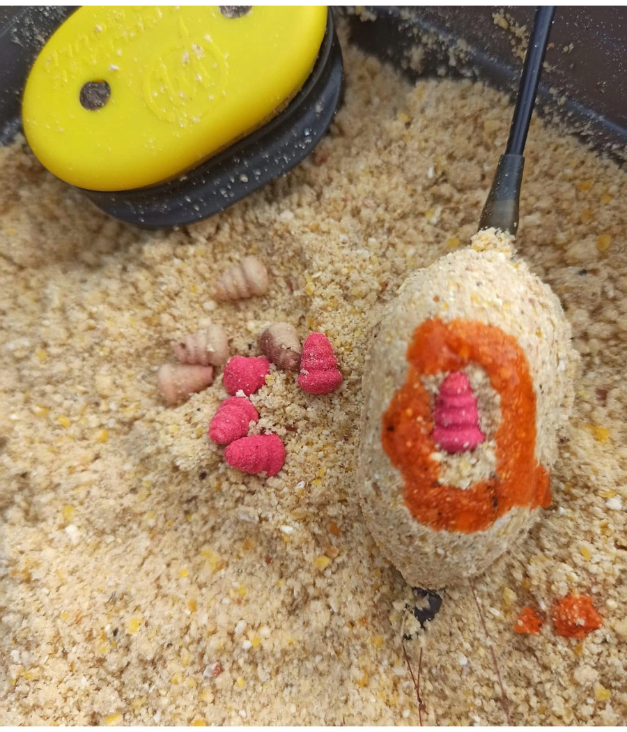 F1 OCHOTKA KONOPIA TWISTER MINI ŚLIMAK Feeder Bait